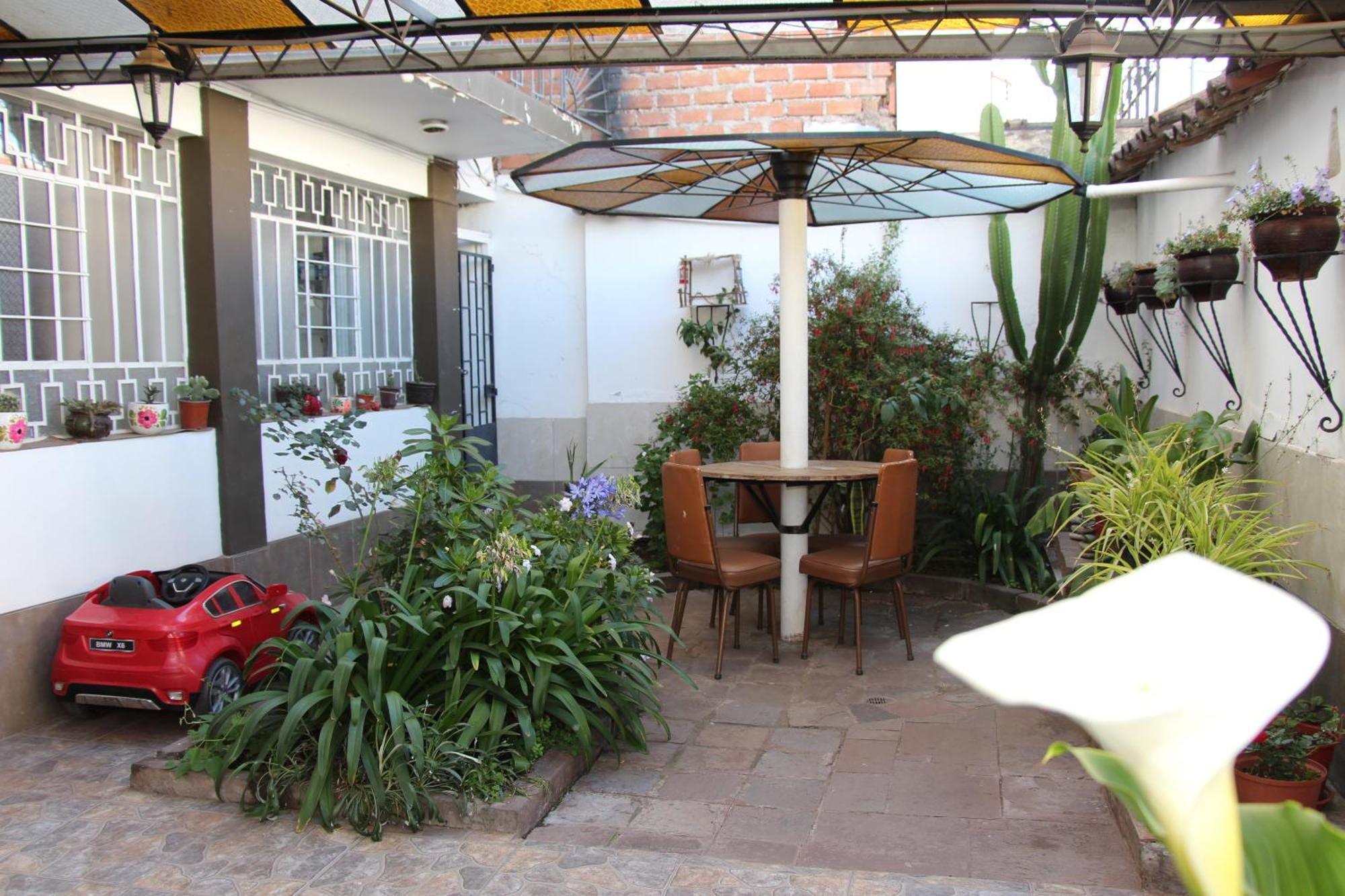 Don Andre House Pensión